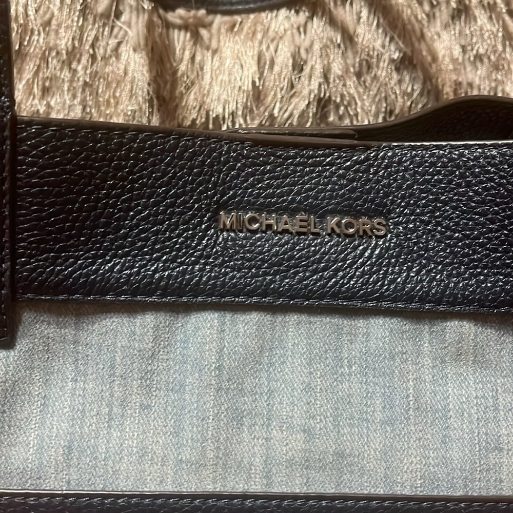 Michael Kors tote bag with detachable clutch - Picture 6 of 12